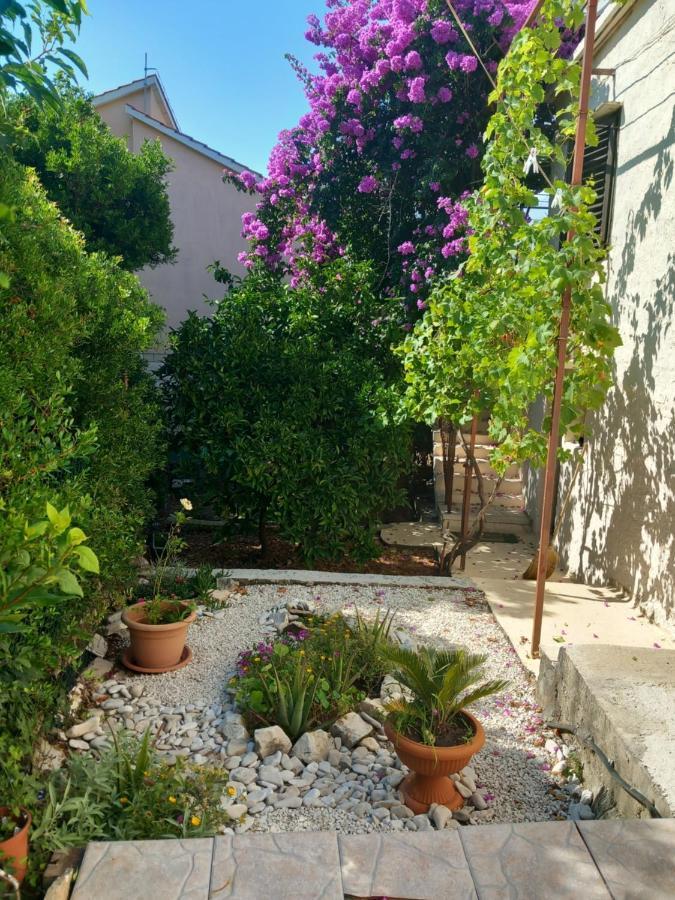 Villa Kuca Za Odmor Skalina - Sea View Splitska Exterior foto